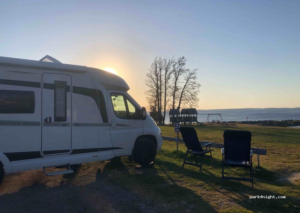 (681 93) Kristinehamn - 15 Hulthamnsvägen — foto 3