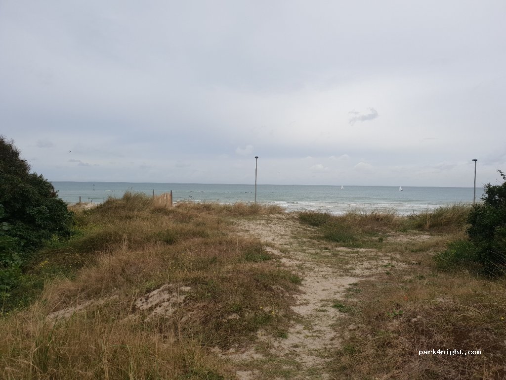 (59240) Dunkerque - Rue de la Licorne — foto 3