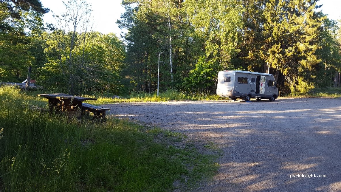 (618 93) Kolmården - 129 Kvarsebovägen — foto 2