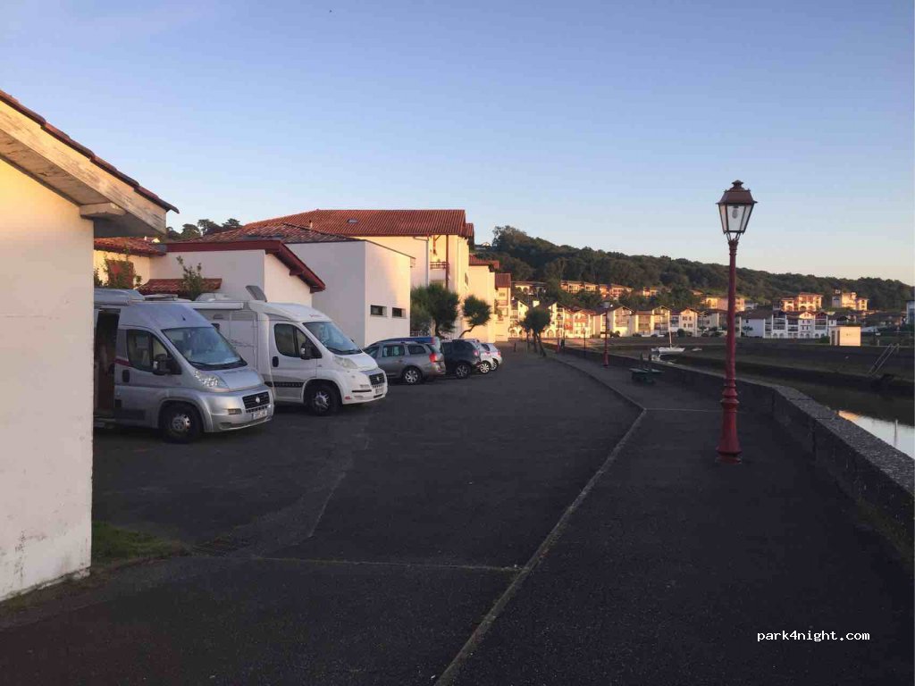 (64500) Ciboure - 13 Chemin de l'Untxin — foto