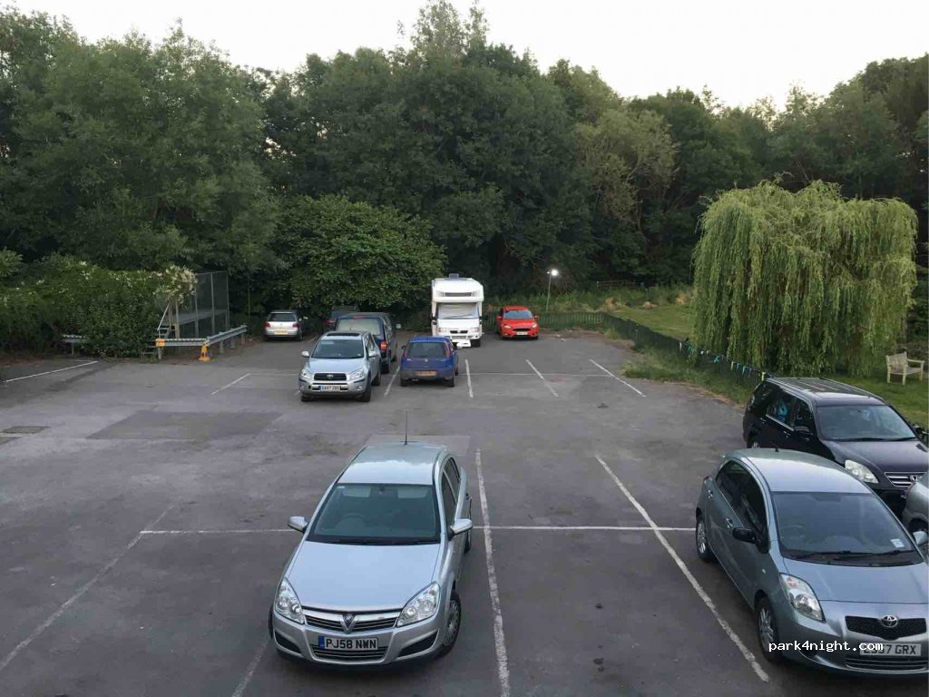 (RG4 9RB) Reading - Spring Lane — foto