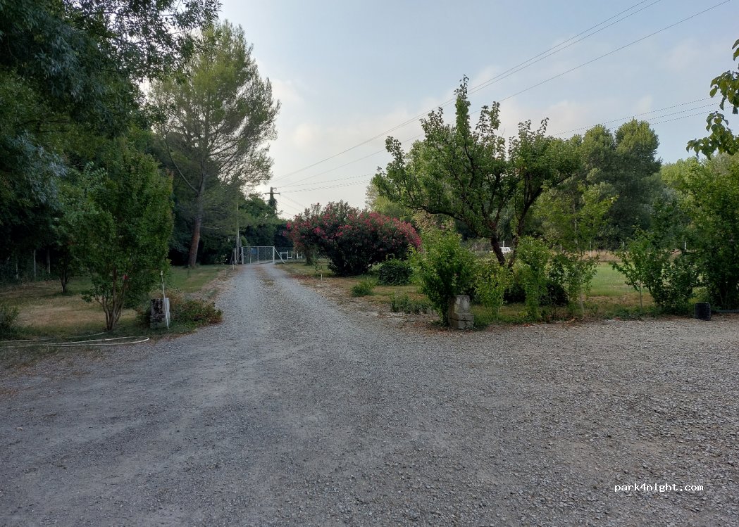 (30300) Beaucaire - 214 Chemin des Marguilliers — foto 4