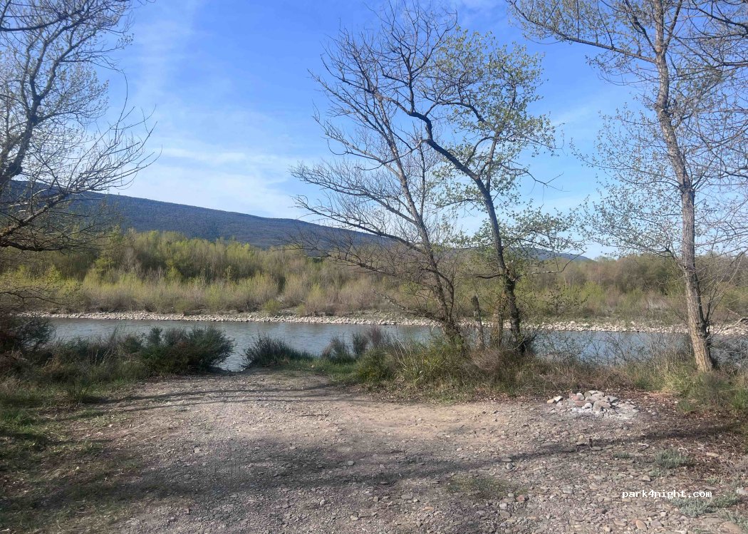 (50682) Artieda - Unnamed Road — foto 3