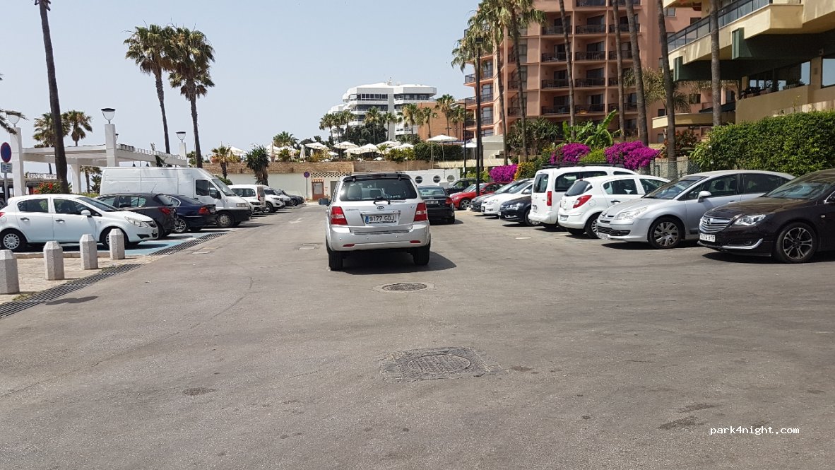 (29620) Torremolinos - 3 Calle del Remo — foto 2