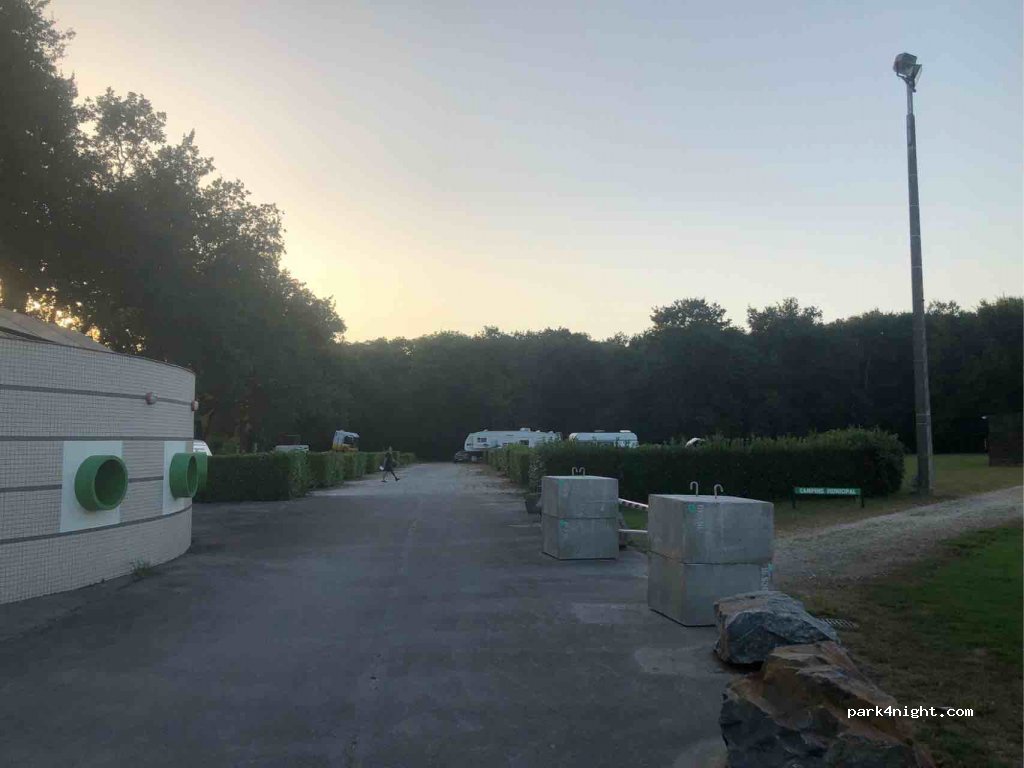 Camping Municipal — foto principale