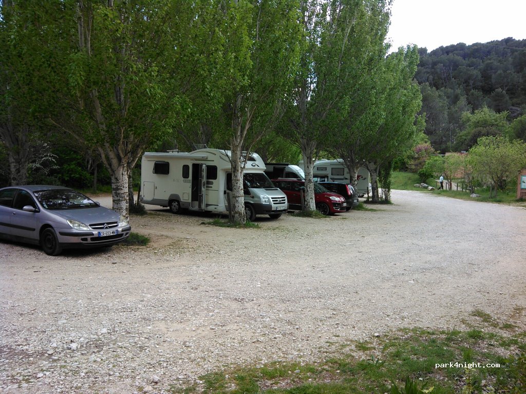 (84460) Cheval-Blanc - Chemin de la Tuillère — foto