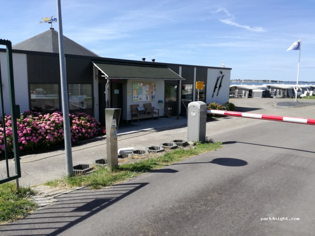 Camping De Zandkreek aan het Veerse Meer - Kortgene Zeeland — foto