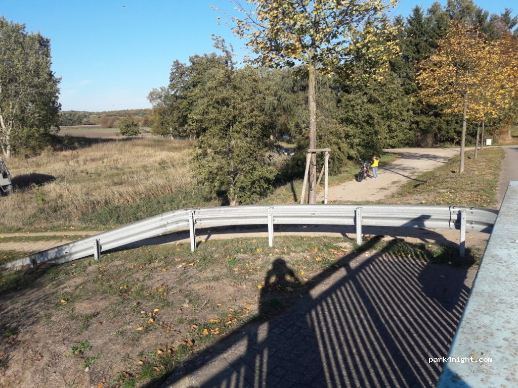(21514) Göttin - Am Kanal — foto