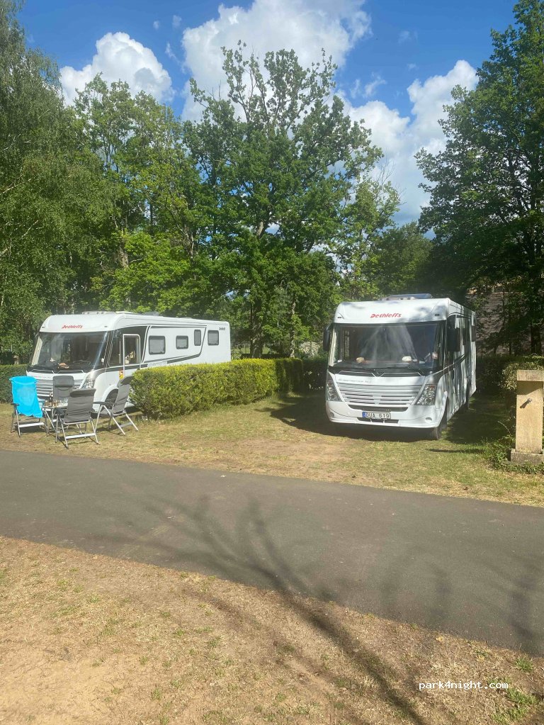 Camping municipal Vaugeons — foto
