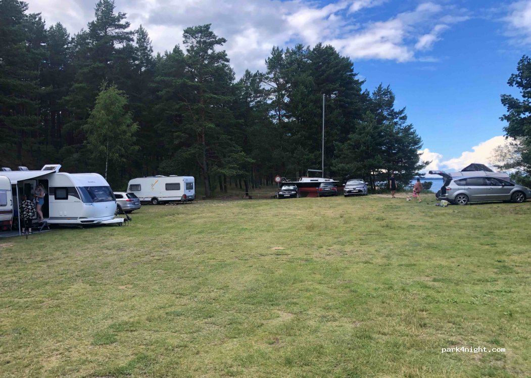 Melnsils, Kempings — foto 2