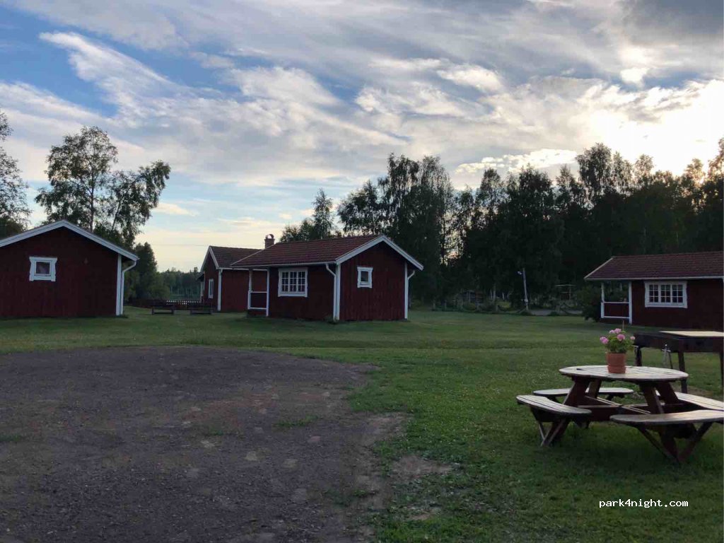 (785 60)  - 15 Lundin Oskars väg — foto