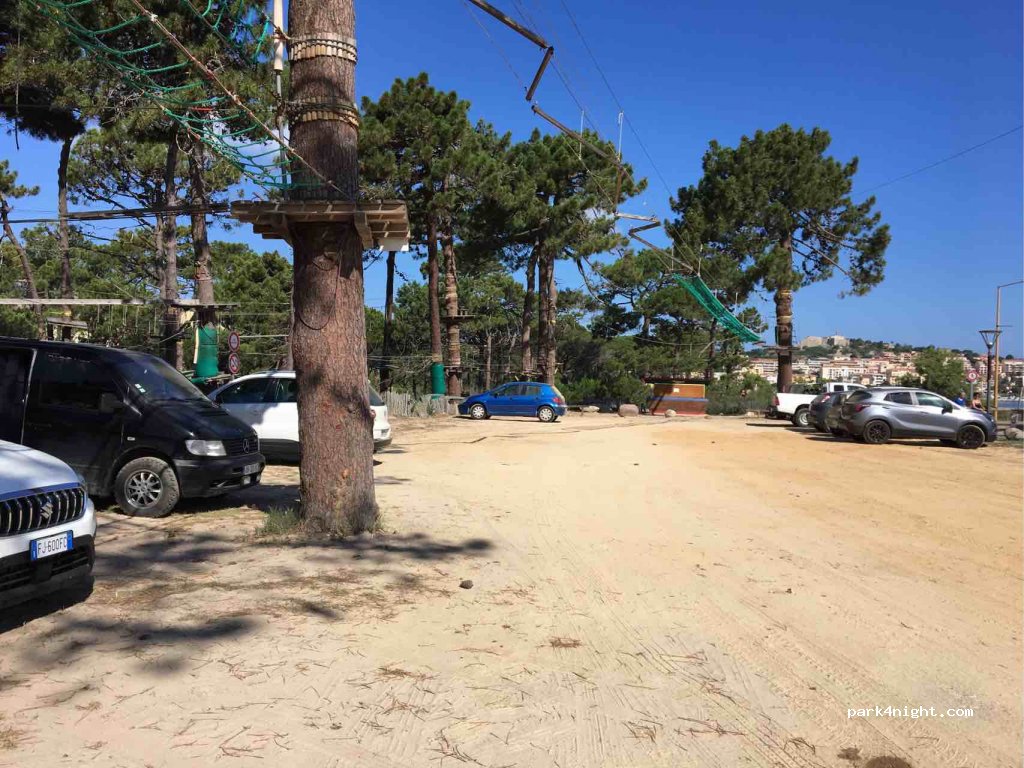 (20260) Calvi - Route de la Pinède — foto
