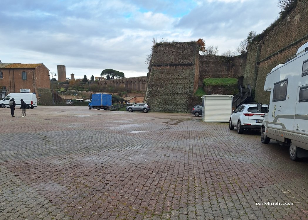 (01036) Nepi - 7 Piazzale della Bottata — foto 3