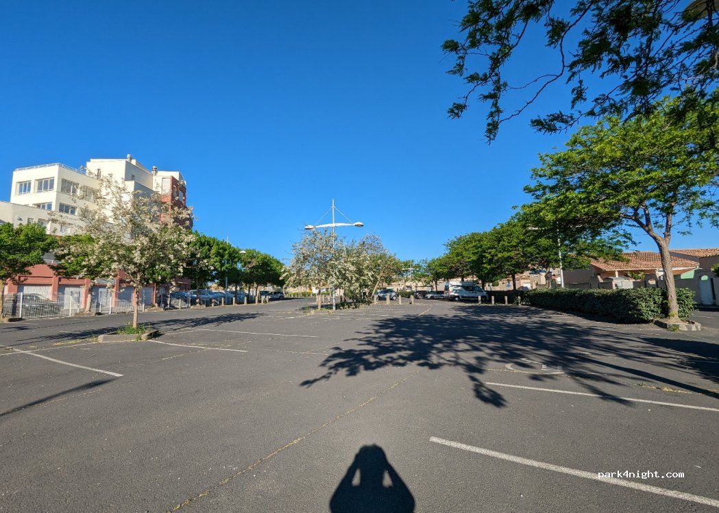 (34300) Agde - 4 Rue de l'Intendant Bosville — foto 2