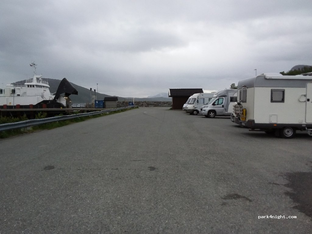 (9180)  - 17 Primær Fylkesveg 869 — foto