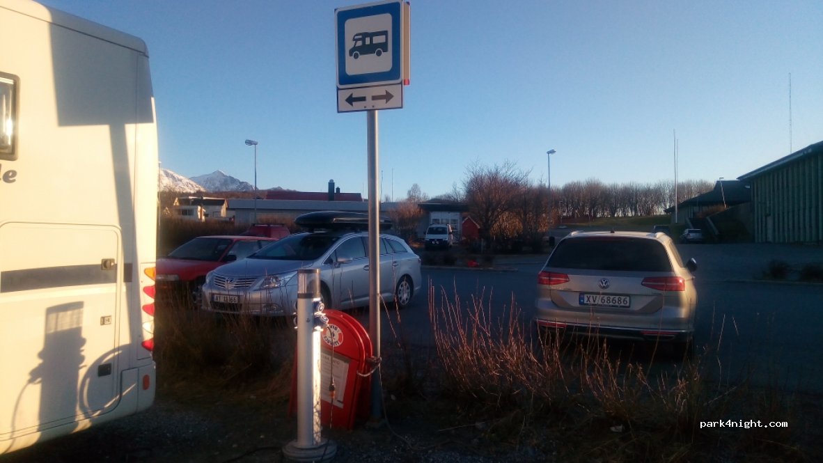 Sandnessjøen bobilcamping — foto