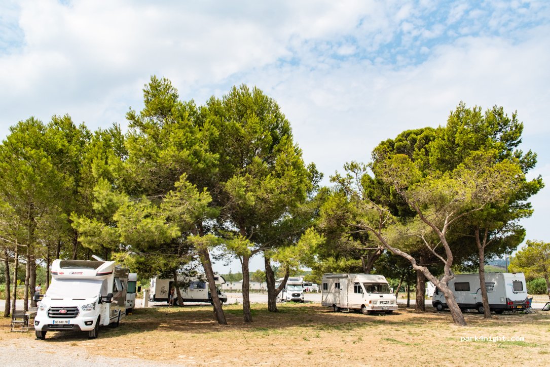 Aire de camping-car Narbonne-Plage — foto 2