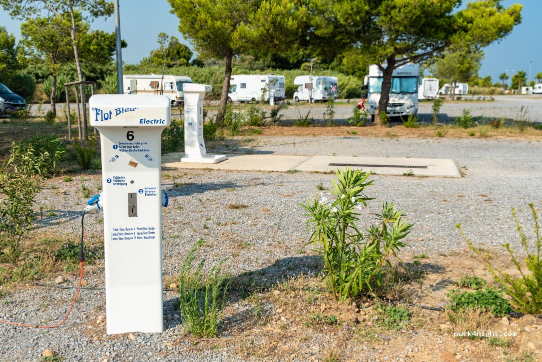 Aire de camping-car Narbonne-Plage — foto 4