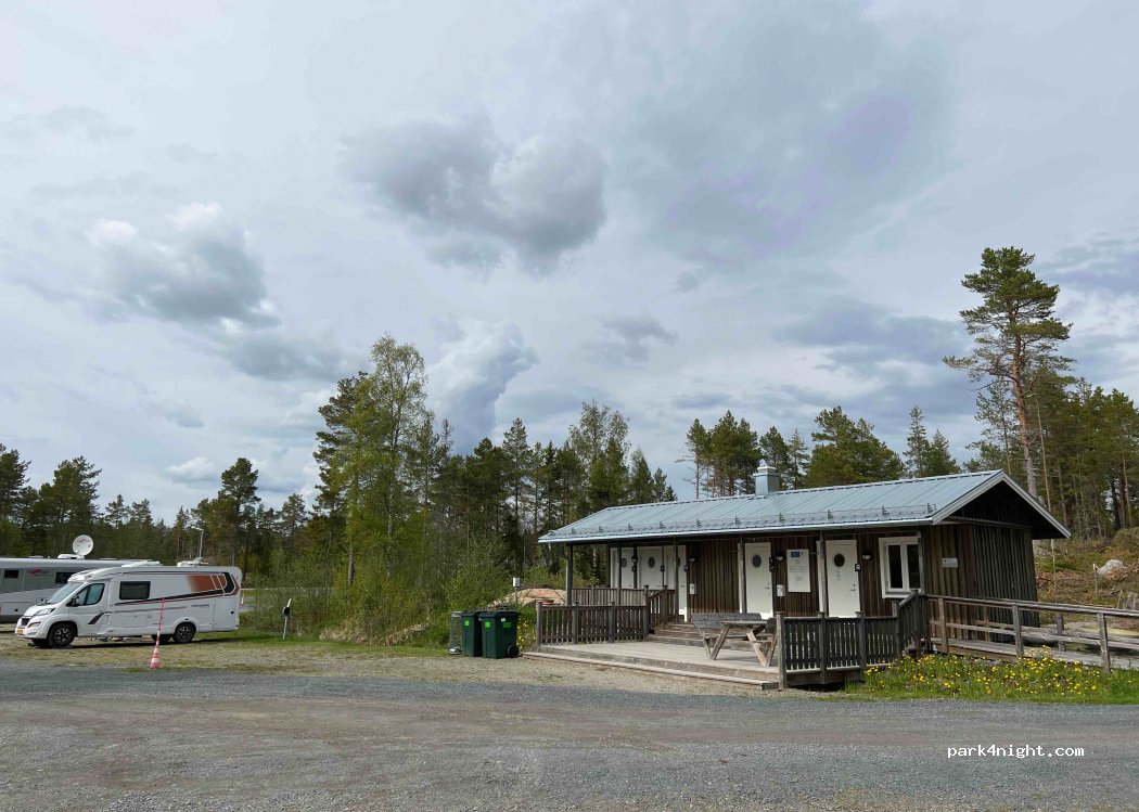 Skeppsmalens Fiskeläge Ställplats — foto