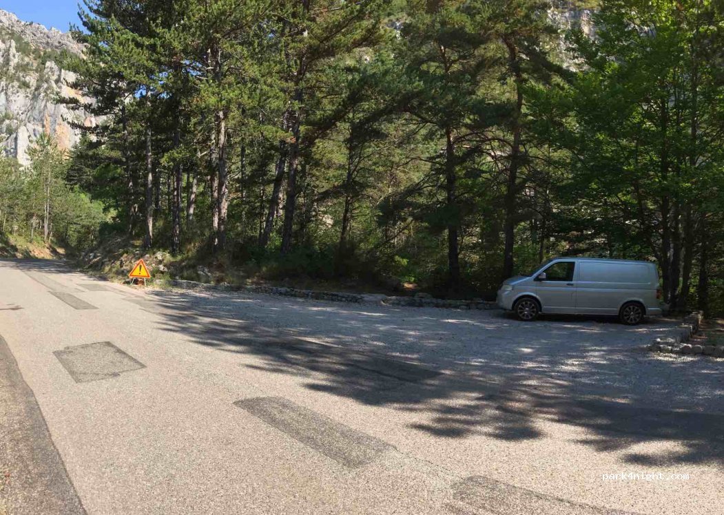 (04420) La Robine-sur-Galabre - D900A — foto 2
