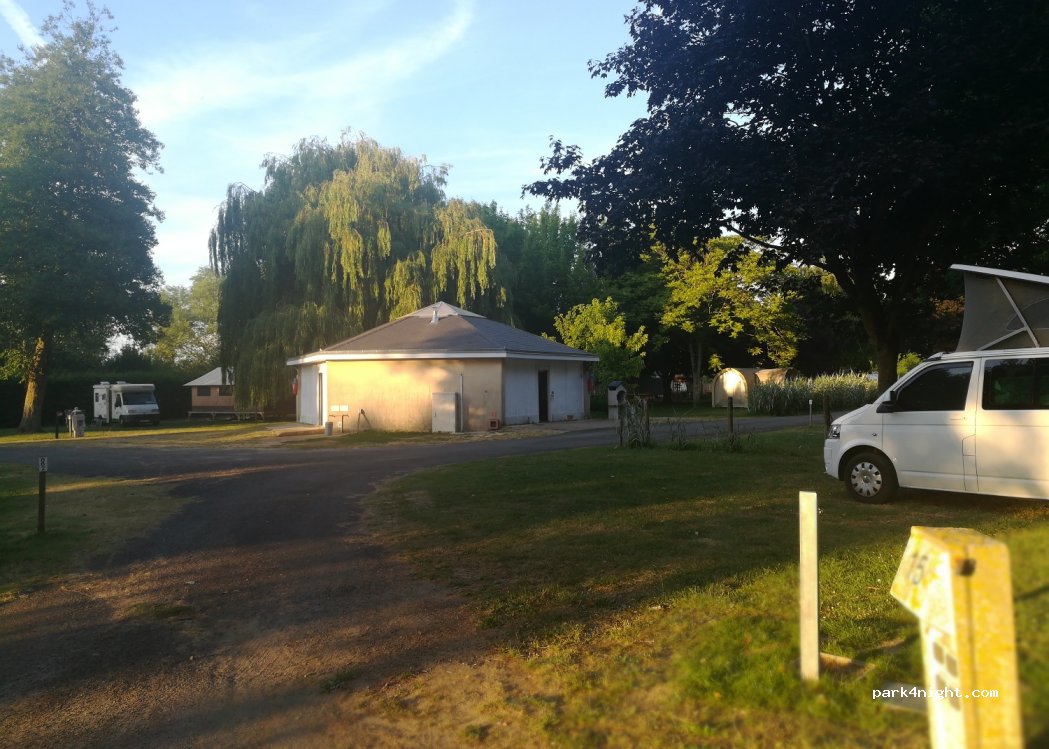 Camping des Rives du Douet — foto 2