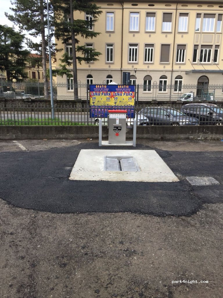 (24128) Bergamo - 33 Via dello Statuto — foto