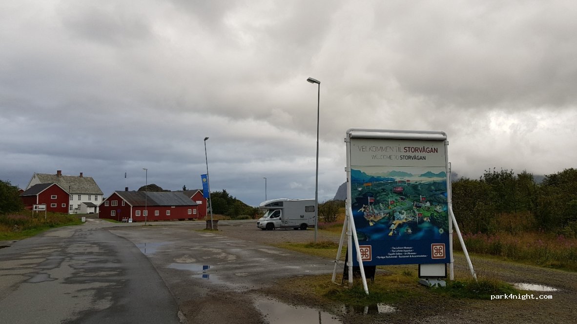 (8310) Kabelvåg - 21 Storvåganveien — foto