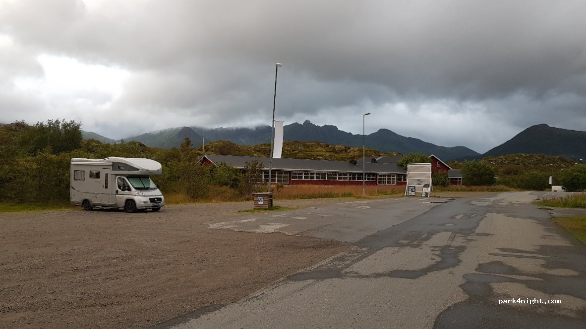 (8310) Kabelvåg - 21 Storvåganveien — foto 2