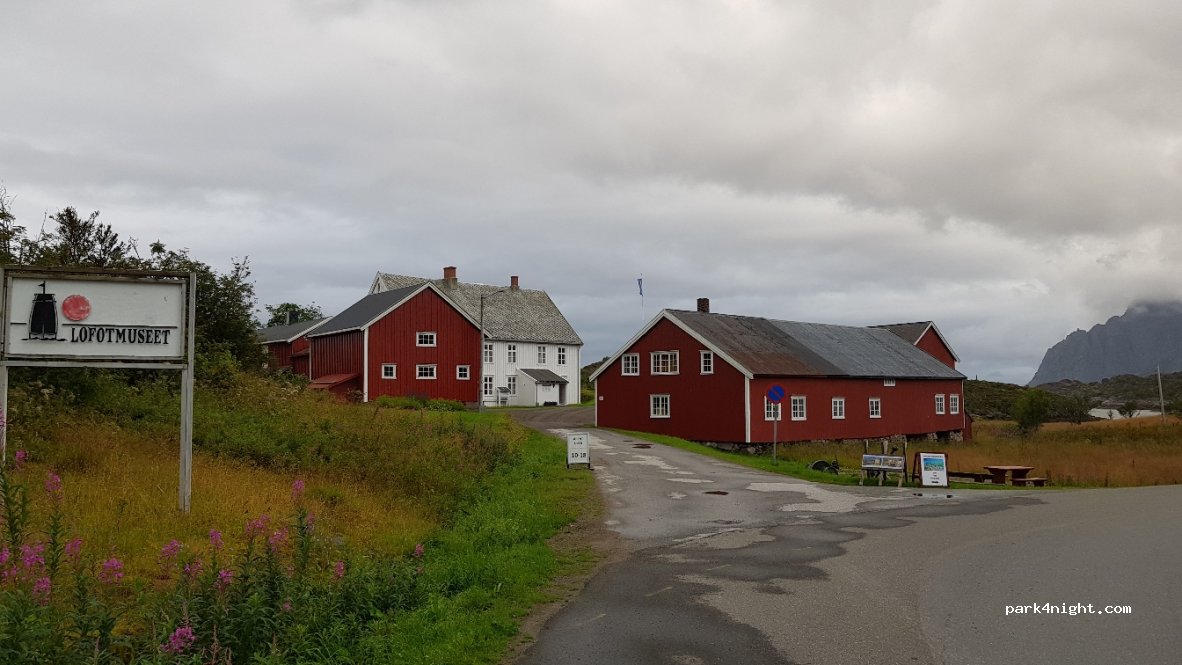 (8310) Kabelvåg - 21 Storvåganveien — foto 3