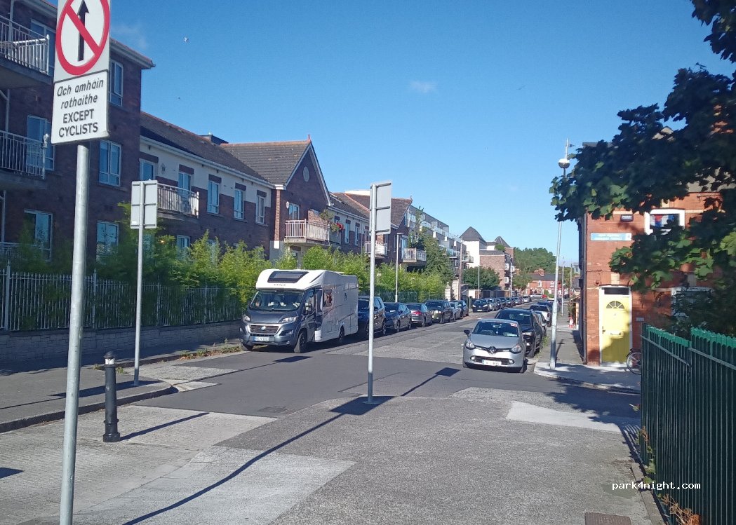 () Dublin - Dermot O'Hurley Avenue — foto 4