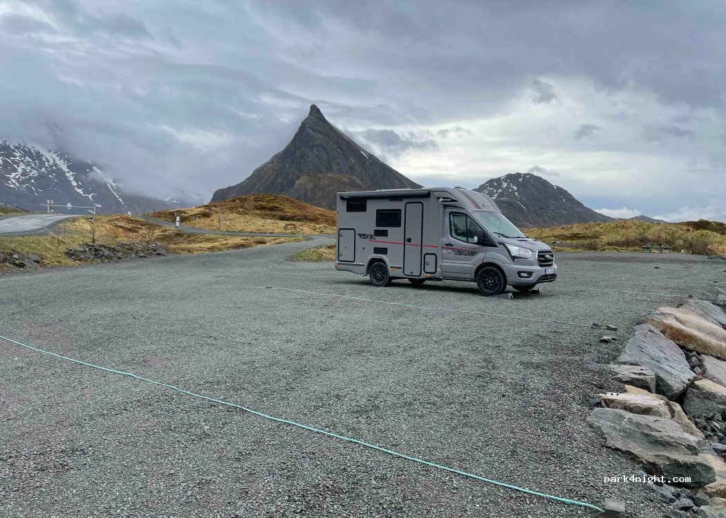 (8387) Fredvang - 46 Sekundær Fylkesveg 808 — foto 2