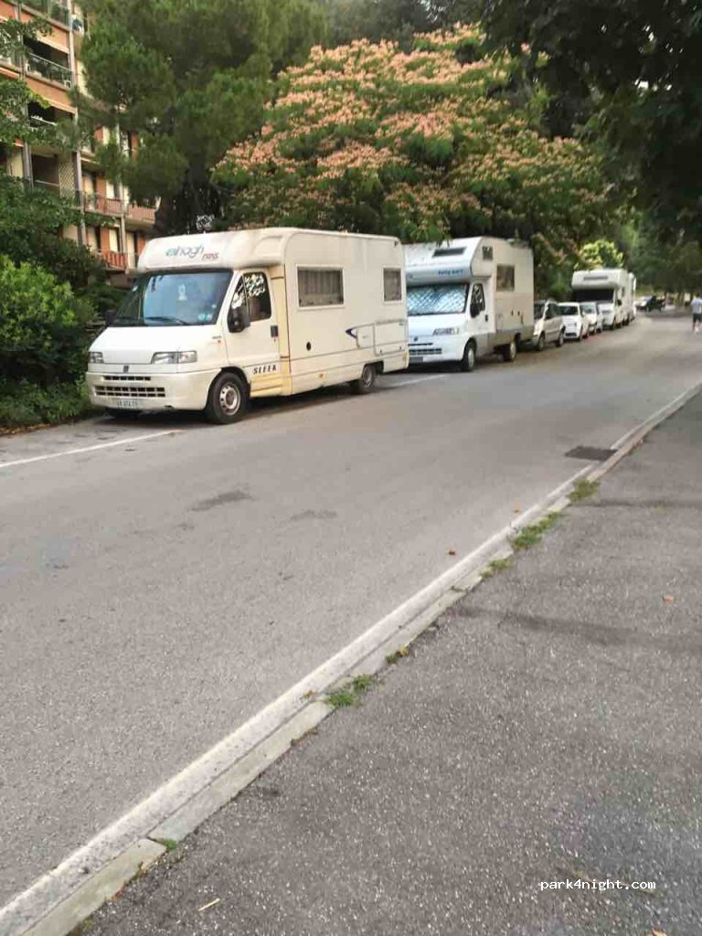 (16036) Recco - 7 Via dei Fieschi — foto