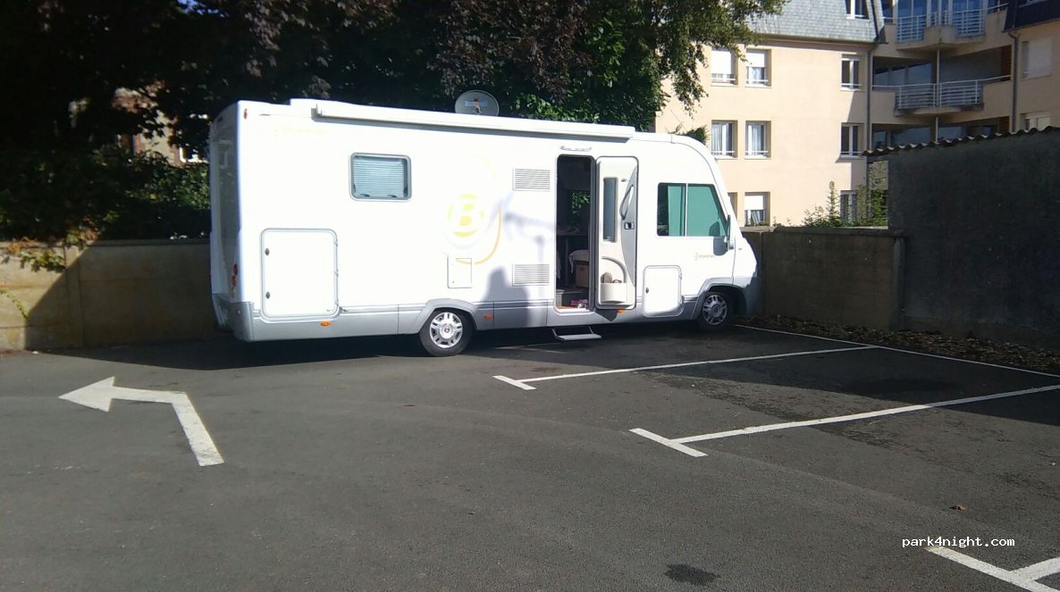 (27210) Beuzeville - 76 Rue du Chanoine Leprieur — foto