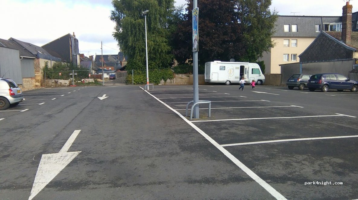 (27210) Beuzeville - 76 Rue du Chanoine Leprieur — foto 3