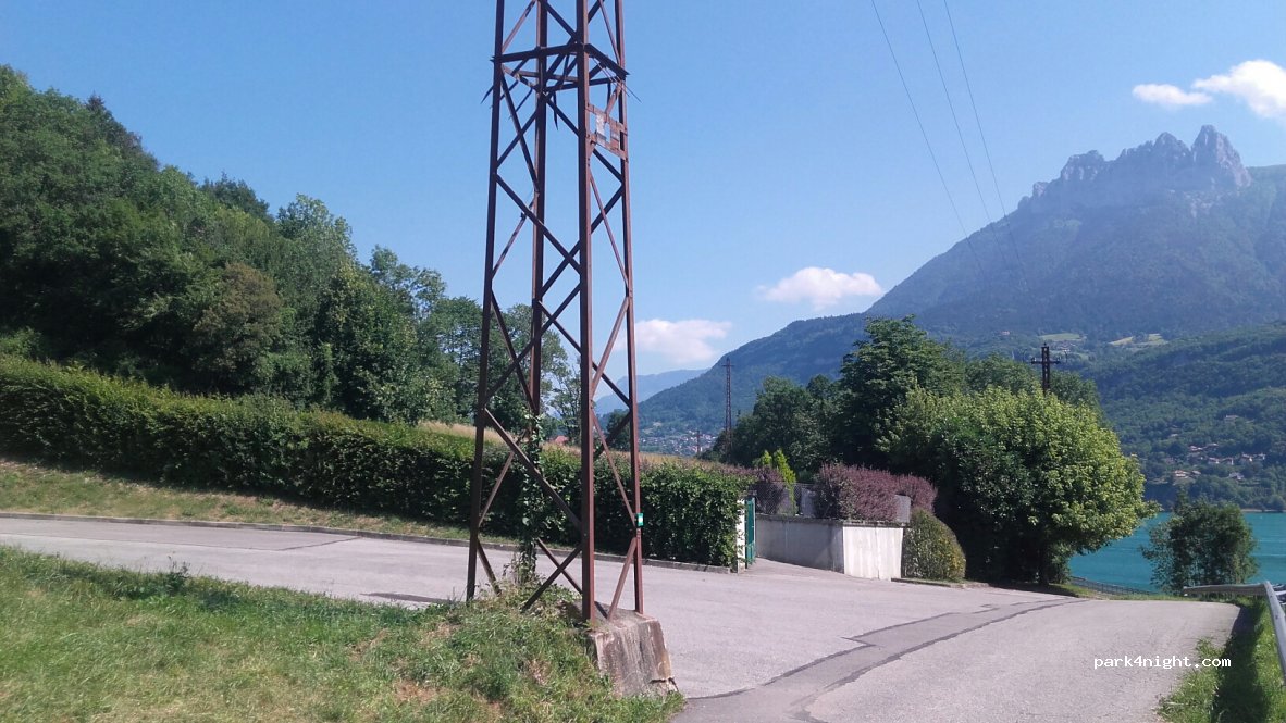 (74410) Duingt - 194 Route de la Maladière — foto