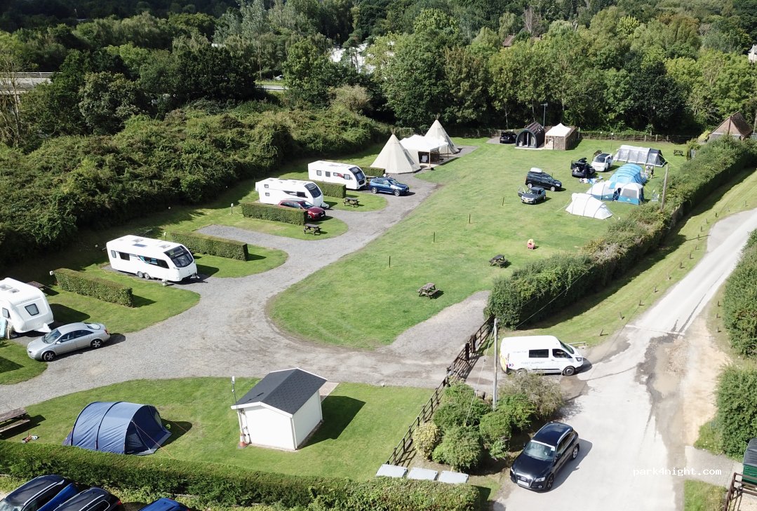 Paultons Campsite & Glamping — foto