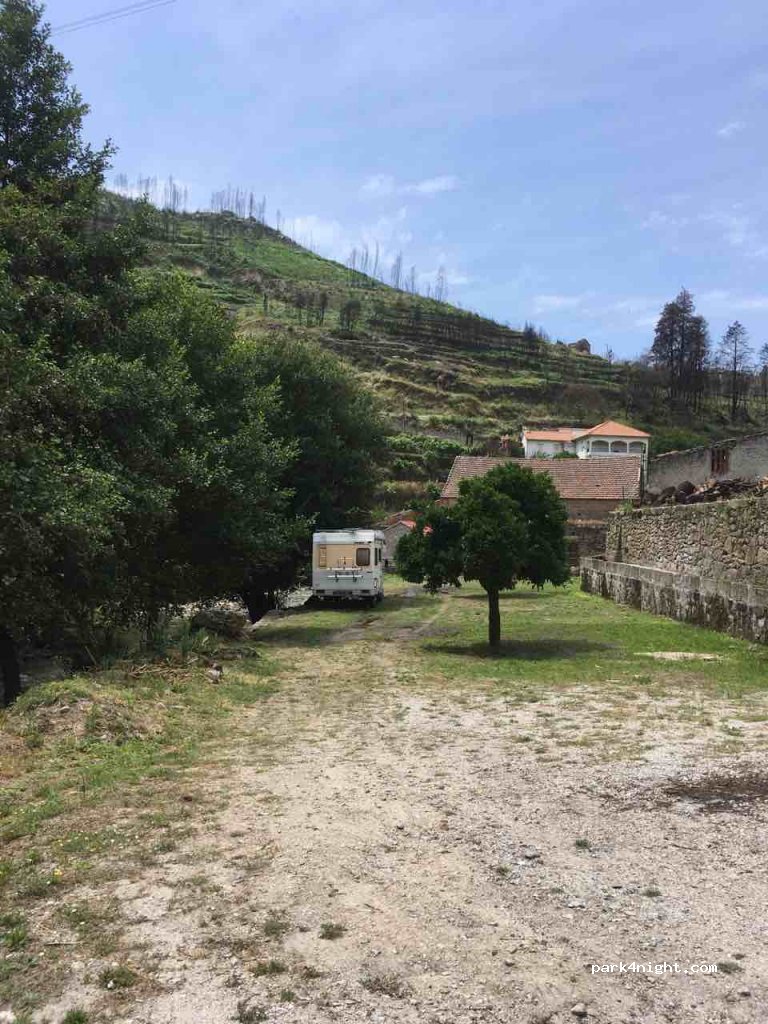 (3400-382) Avô - 3 Rua Viriato Trágico — foto