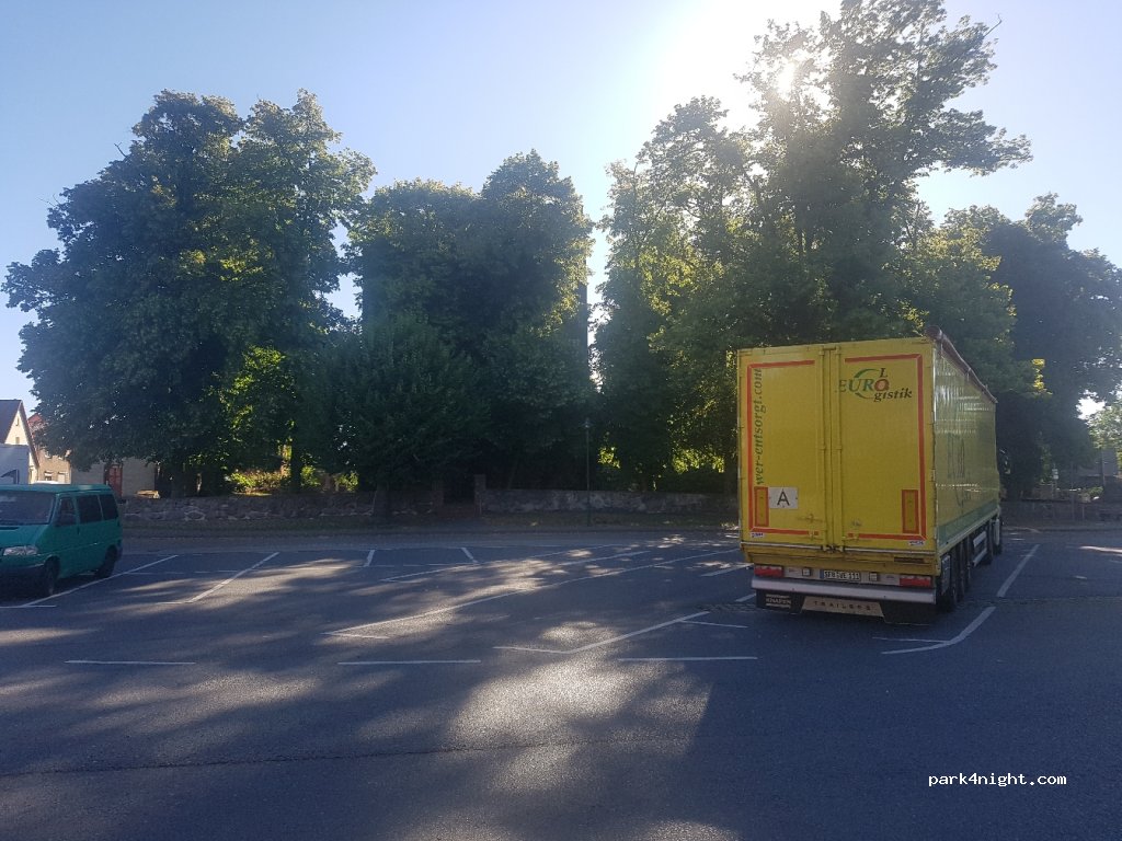 (16775) Löwenberger Land - 3 Karl-Marx-Platz — foto 2