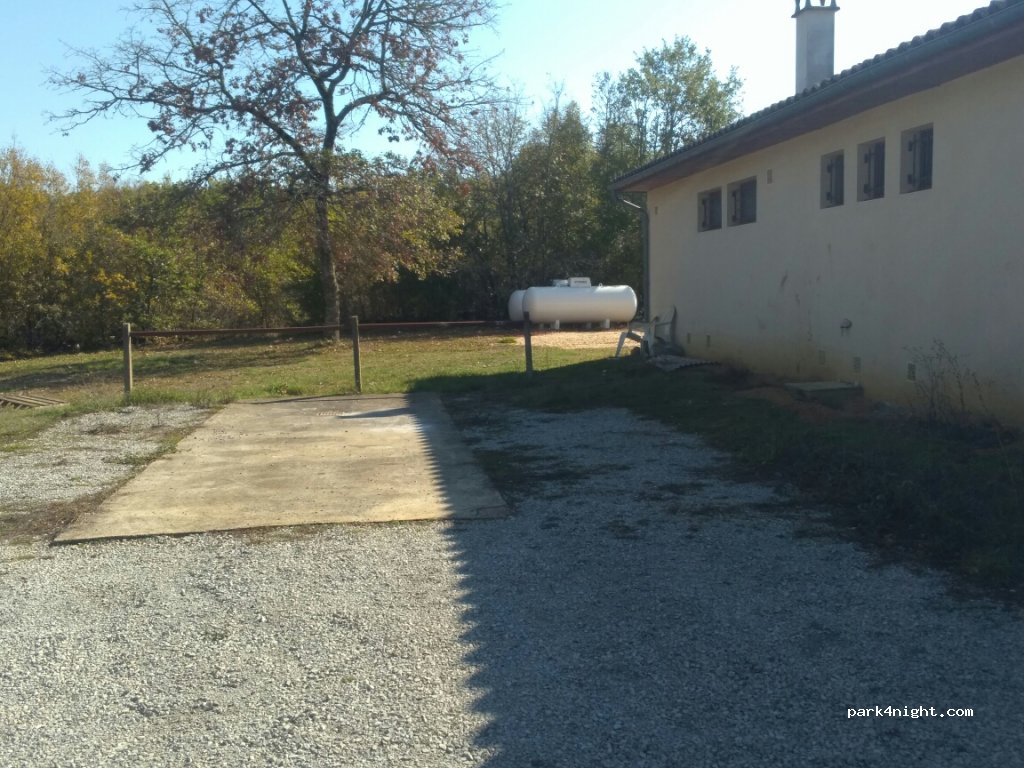 (24550) Campagnac-lès-Quercy - D51 — foto 3