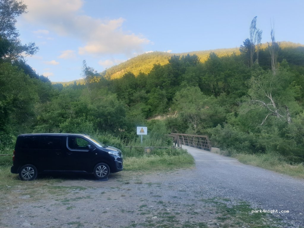 (22710) Castiello de Jaca - N-330 — foto 3