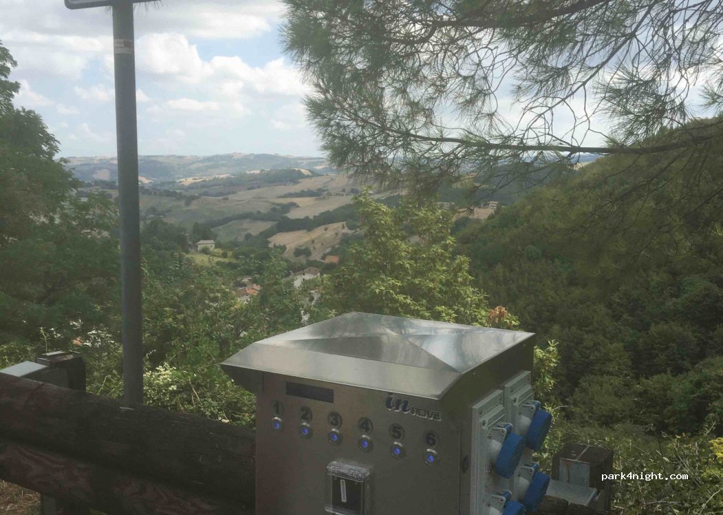 (60011) Arcevia - 20 Via Porta del Sasso — foto