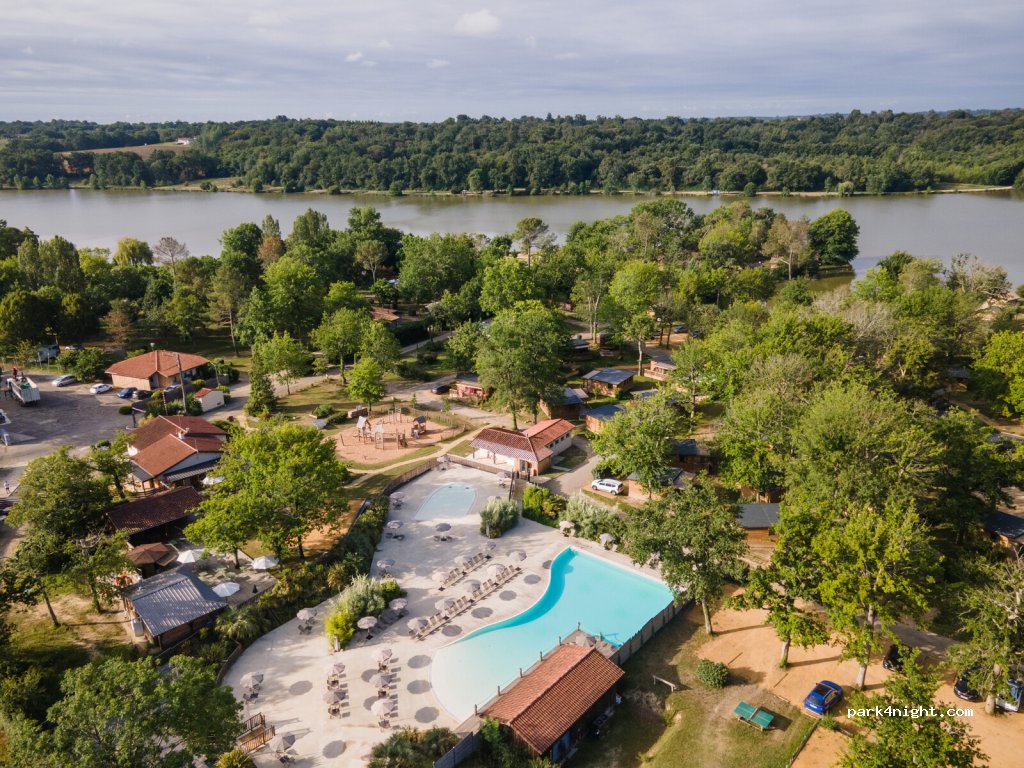 Camping Huttopia Lac de l'Uby — foto