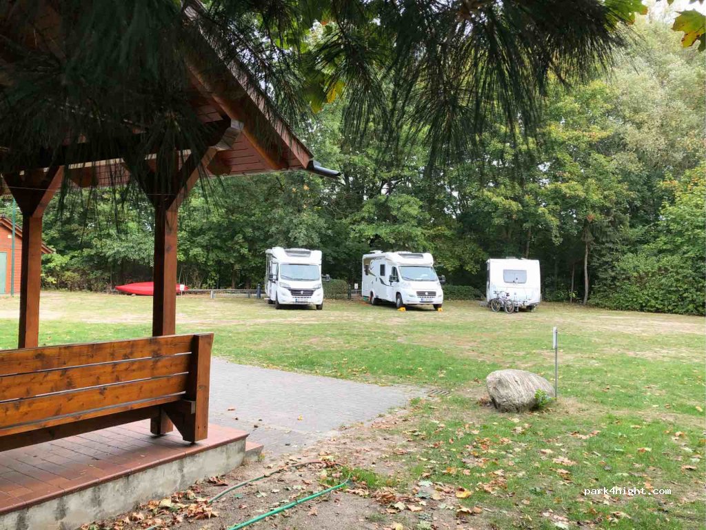Biwakplatz Gross Wasserburg — foto