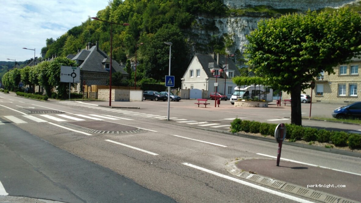 (76500) Orival - 3 Place du Mans — foto 2
