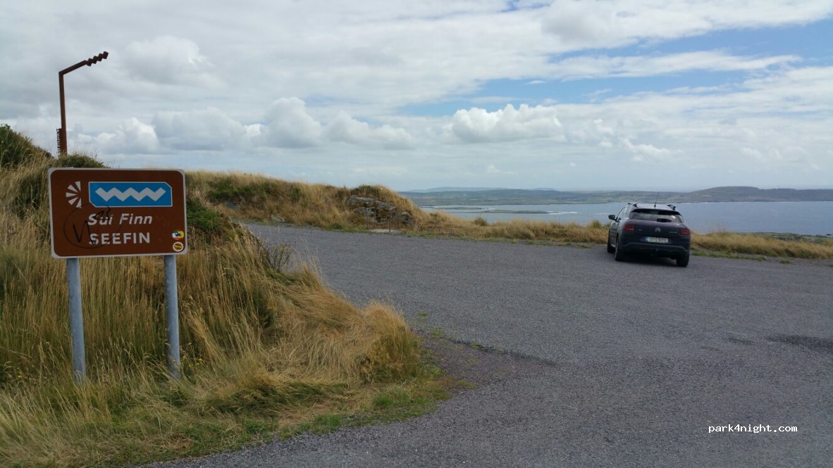 ()  - Unnamed Road — foto