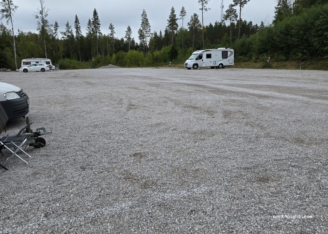 (795 91)  - 201 GLISTJÄRNA DALHALLAVÄGEN — foto