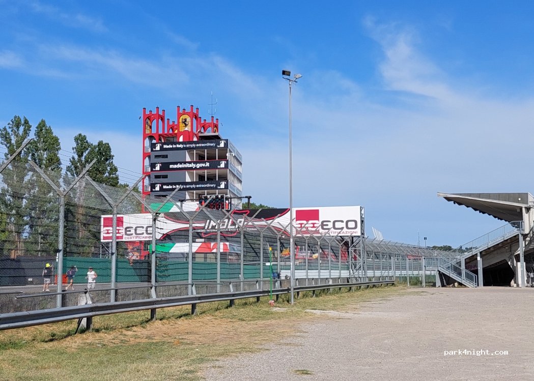 (40026) Imola - 200 Via Luigi Musso — foto