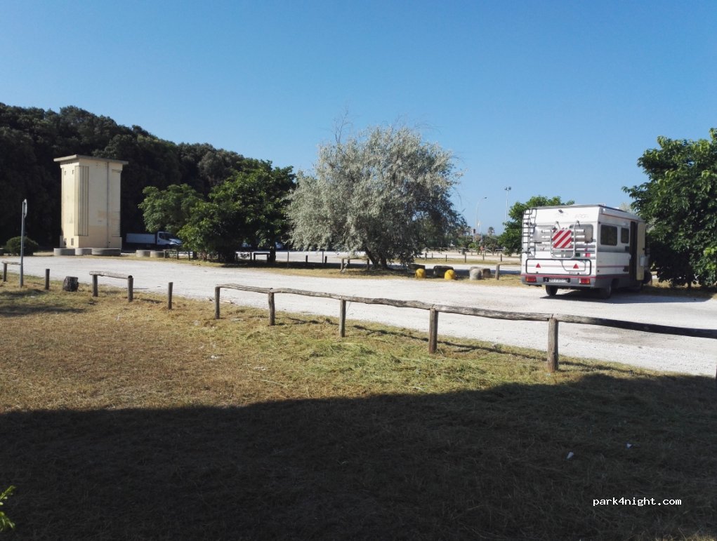 (55045) Pietrasanta - 10 Via Tolmino — foto