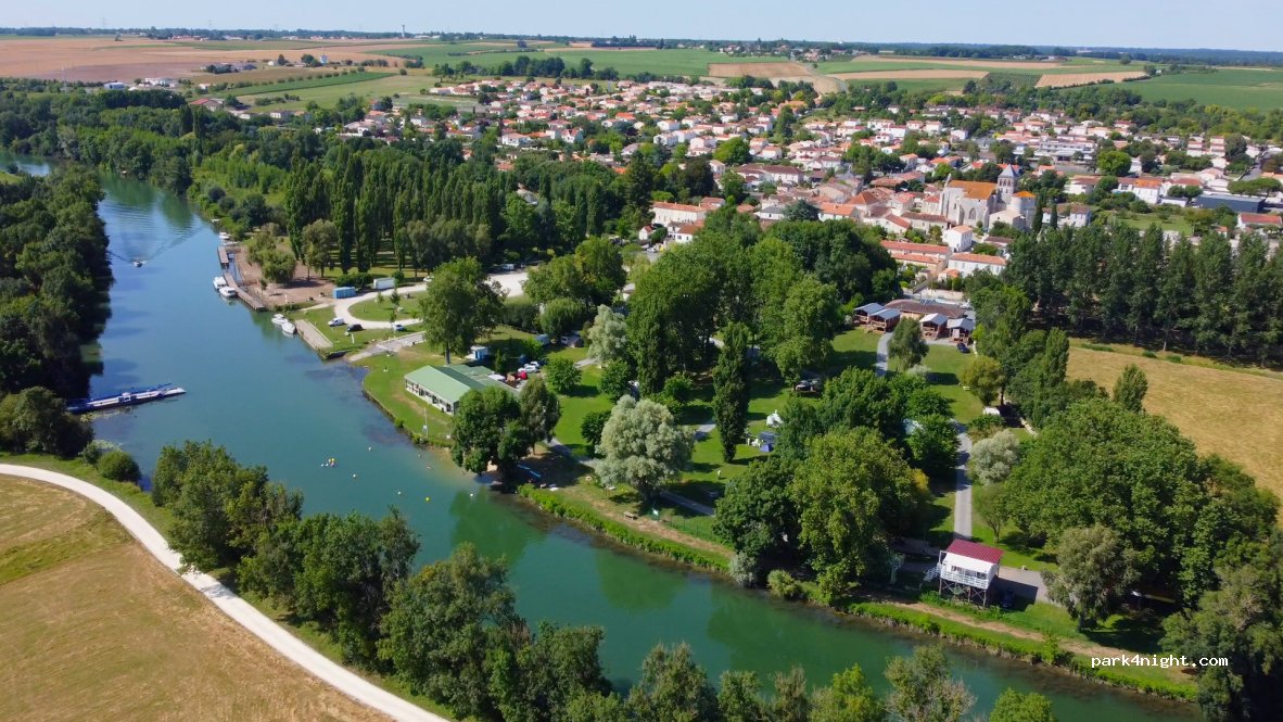 Camping Belle Rivière — foto