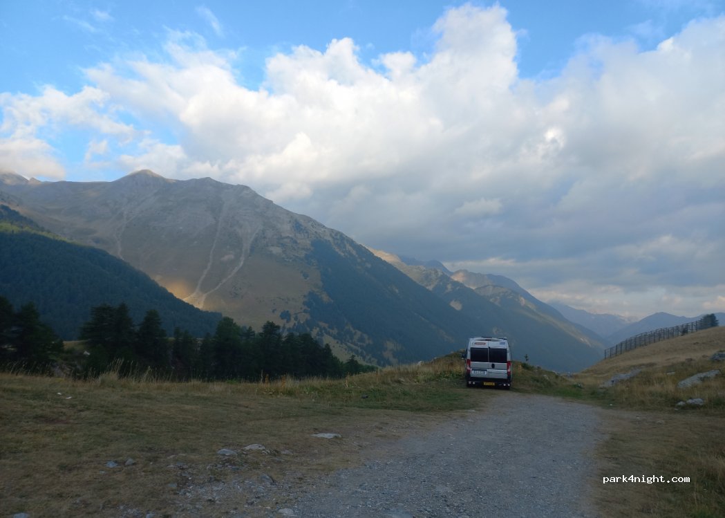 (04530) Larche - Lieu-dit La Clapiere D900 — foto